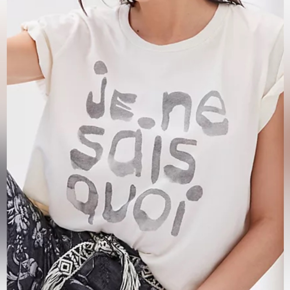 Clare V. Je Ne Sais Quoi Graphic Tee